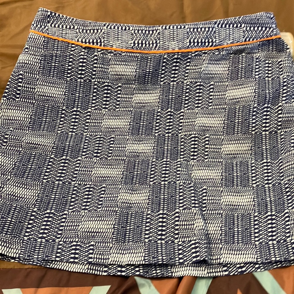 EUC Lady Hagen Golf Skort with front slit pockets and back zip.